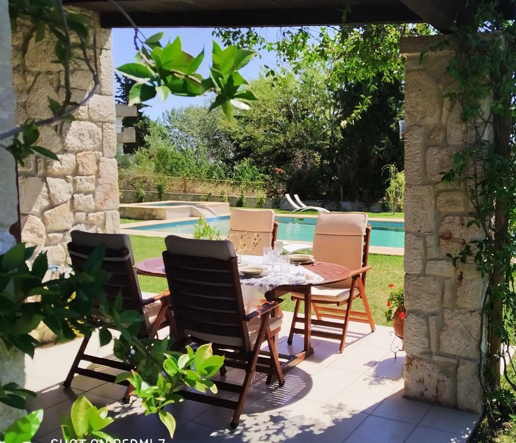 Siviri Traditional Stone House Bagian luar foto